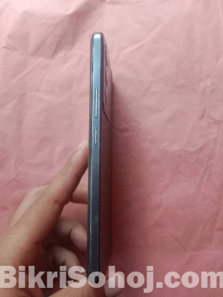 Vivo V27e mobile phone